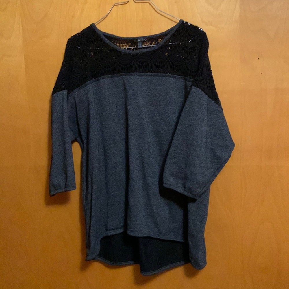 Hannah Jersey top with lace and 3/4 sleeves